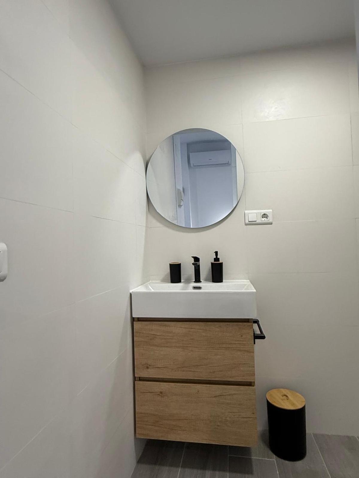 Apartamento Maui Beach En El Palo Málaga Dış mekan fotoğraf